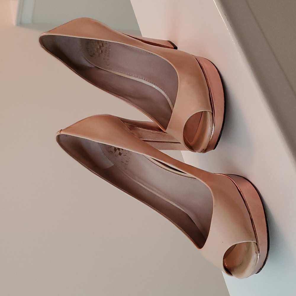 Womens Vince Camuto platform heels